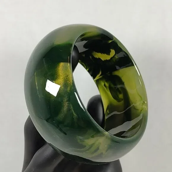 Wide Chunky Glossy Green Marbled Resin Bangle Fashion Statement Bracelet 9" - Picture 10 of 14